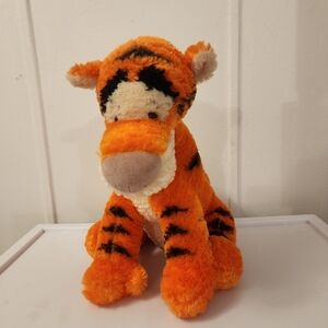 Disney Parks Large Tigger Plush Fuzzy 13" Disneypark